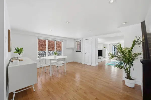 203 Carruthers AVE, West Centre Town, ON K1Y 1N6