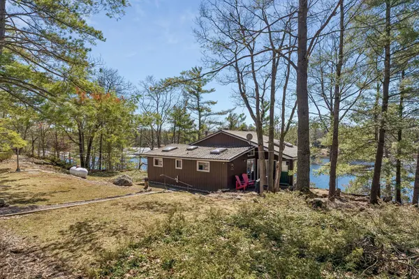 18 Loon Lake RD N, Gravenhurst, ON P1P 1R2