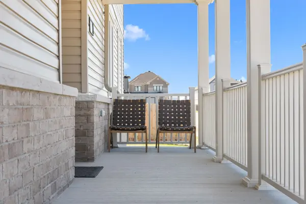 320 Basalt LN, Kanata, ON K2T 0P9