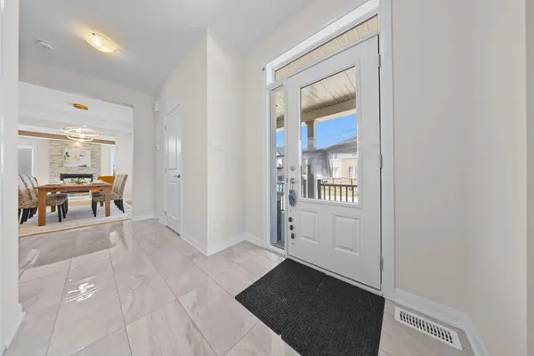 320 Basalt LN, Kanata, ON K2T 0P9