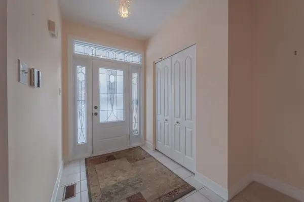 57 Mattawa CRES, Kanata, ON K2M 2E8