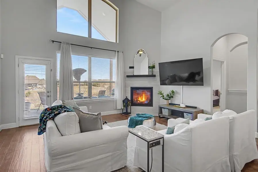 108 Fallen Oak Drive, Mckinney, TX 75071