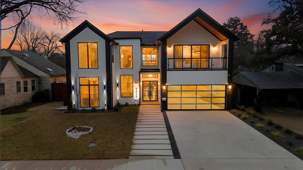 9428 Hobart Street, Dallas, TX 75218
