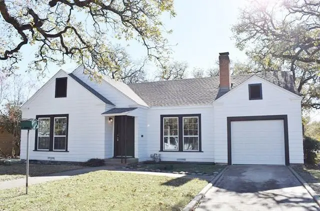 4900 Morris Avenue, Fort Worth, TX 76103