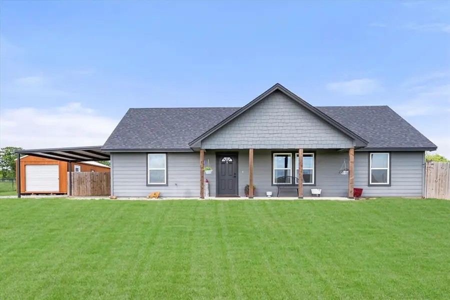 2004 Brown Loop, Poolville, TX 76487