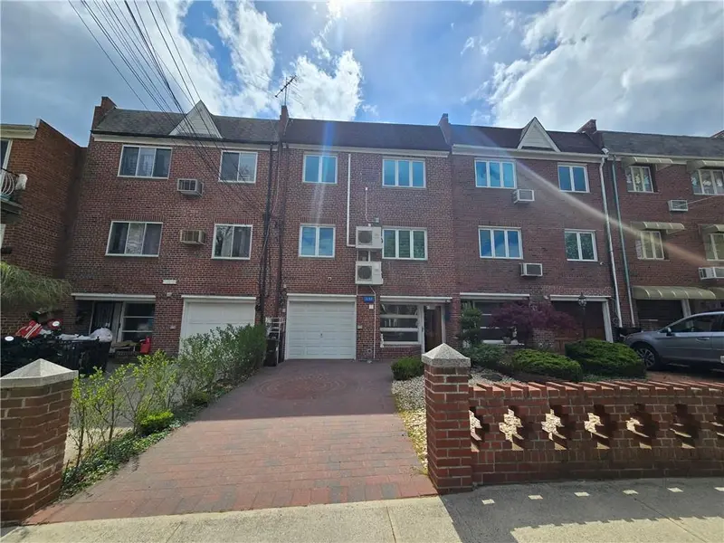 1132 76th ST, Brooklyn, NY 11228