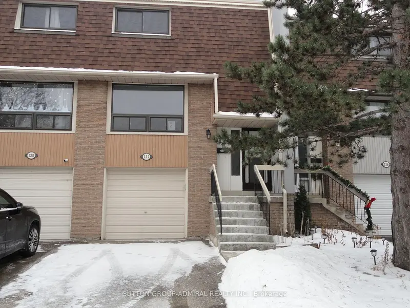137 Ashton CRES, Brampton, ON L6S 3J9