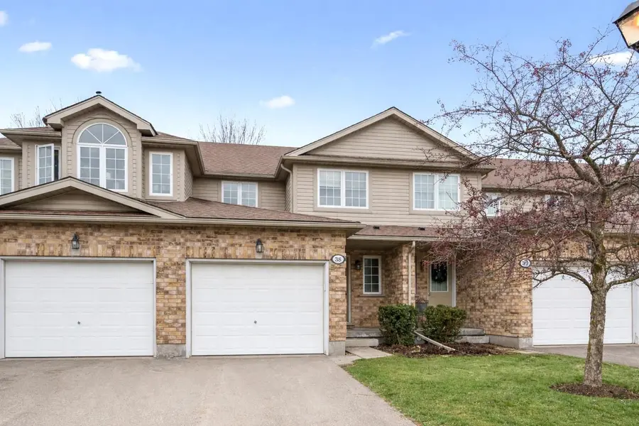 210 DAWN AVE #38, Guelph, ON N1G 5L5