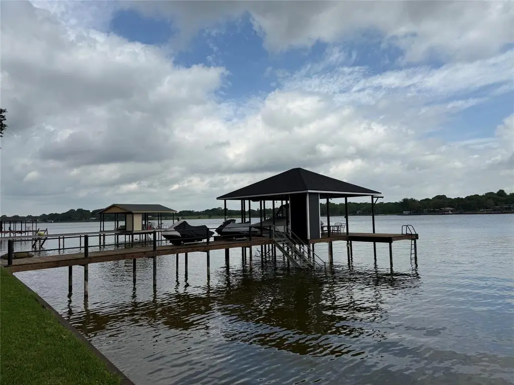 11186 Lakeside Lane, Mabank, TX 75156
