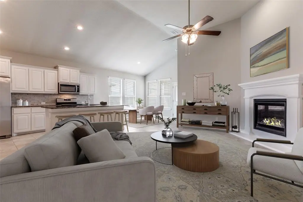 572 Pendennis Drive, Saginaw, TX 76131