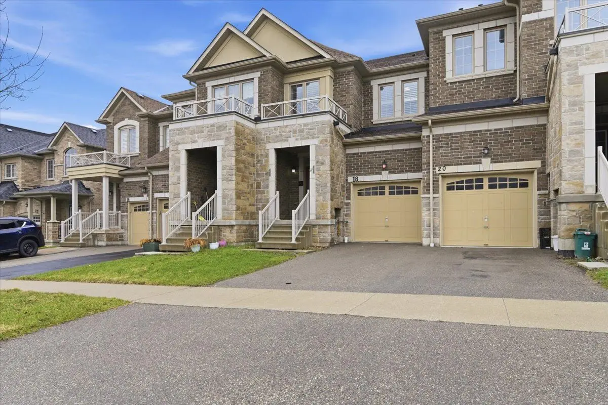 18 Rimrock CRES, Whitby, ON L1N 0E5
