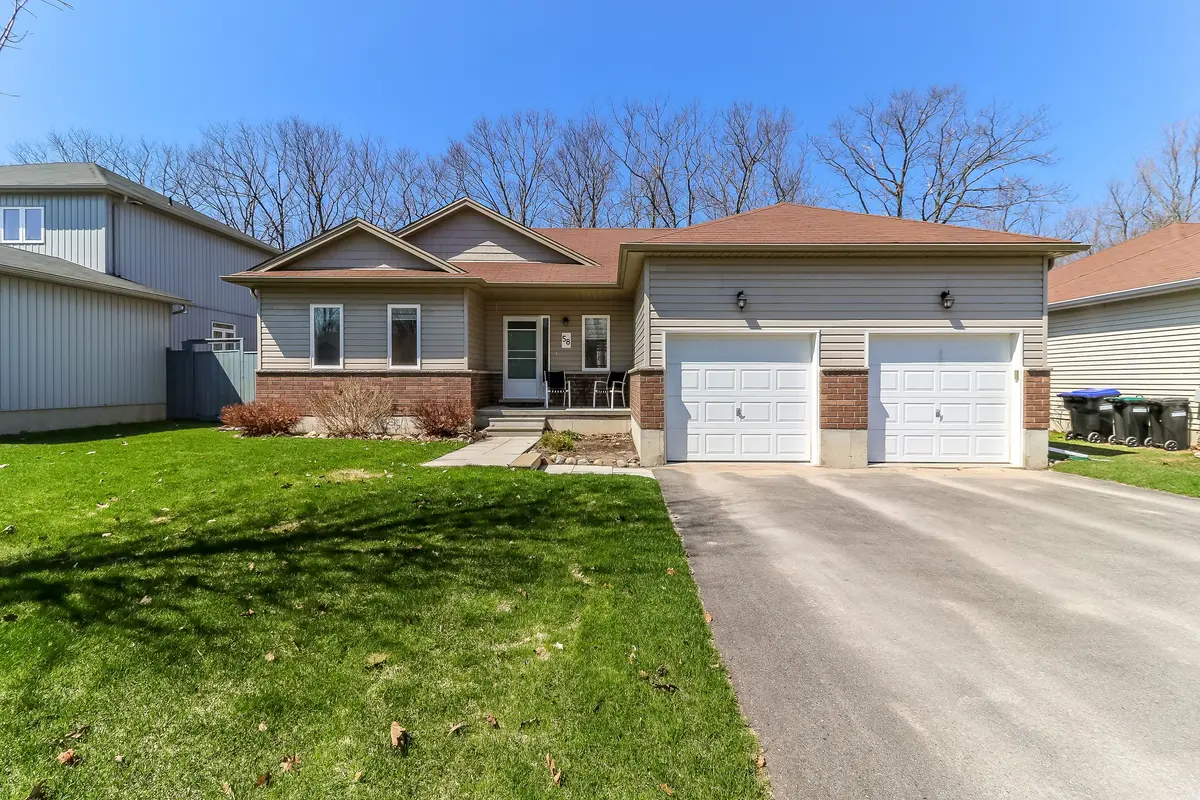 58 Mcdermitt TRL, Tay, ON L0K 2A0