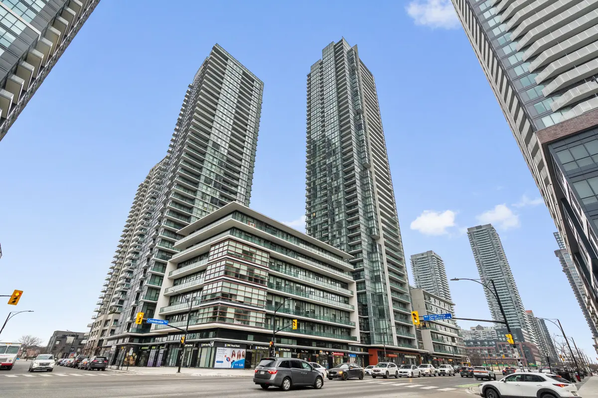 4070 Confederation Pkwy #2605, Mississauga, ON L5B 0E9