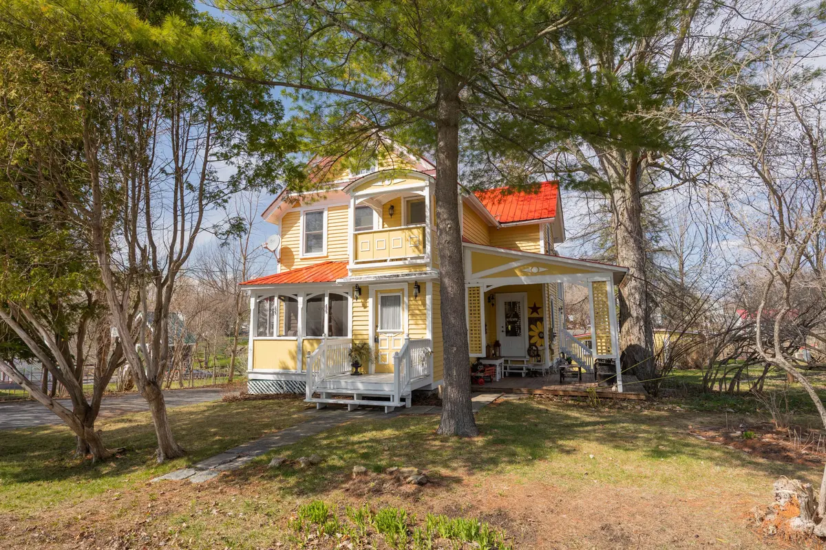 19683 William ST, South Glengarry, ON K0C 2J0