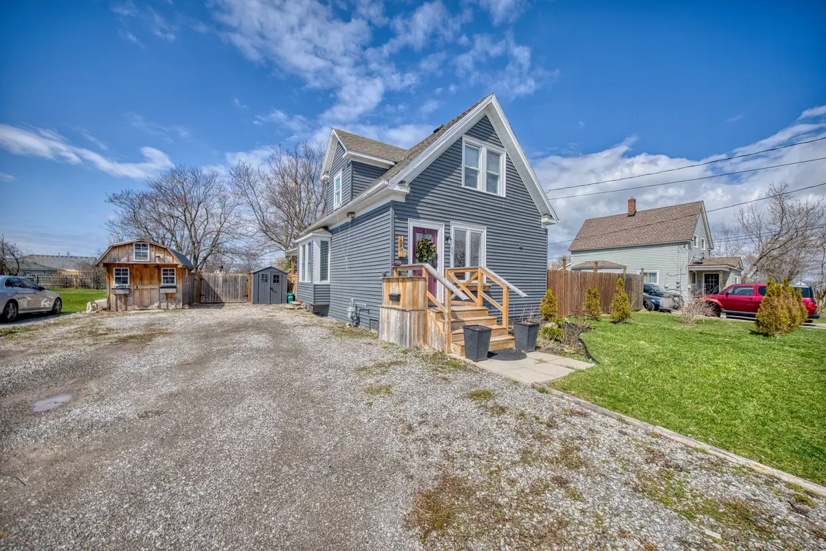 108 High ST, Fort Erie, ON L2A 3P7