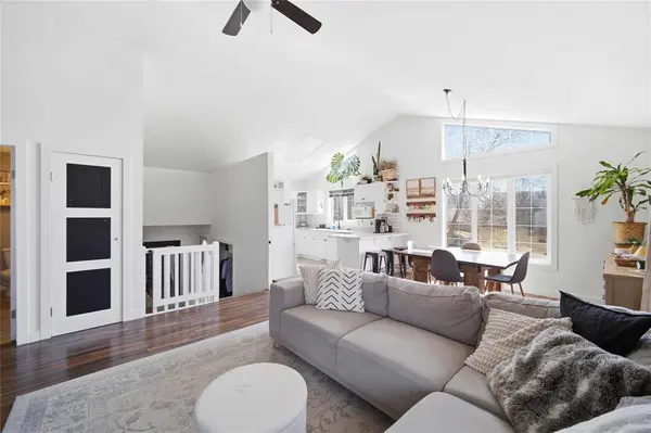 249 3rd ST, Niverville, MB R0A 1E0