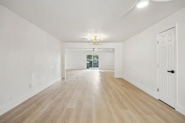 12226 Hoblitzelle Drive, Dallas, TX 75243