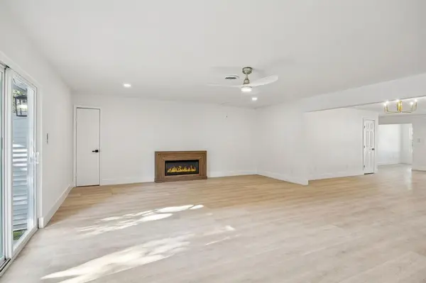 12226 Hoblitzelle Drive, Dallas, TX 75243