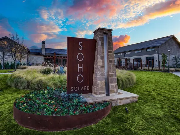 2644 Carmelita Street, Dallas, TX 75212