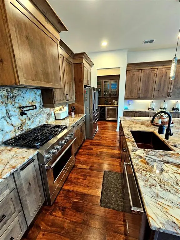 608 Redbud Court, Cedar Hill, TX 75104