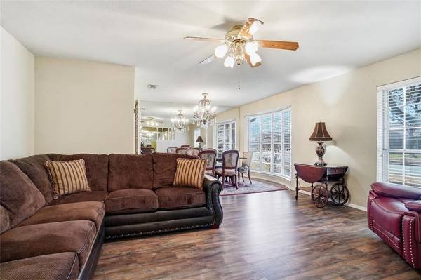 200 Hillview Drive, Hurst, TX 76054