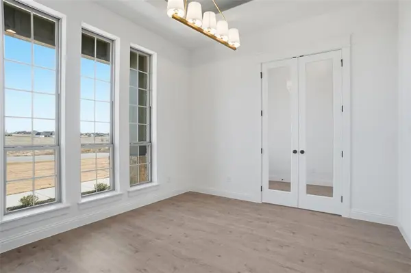 6921 Eagle Creek Drive, Godley, TX 76044