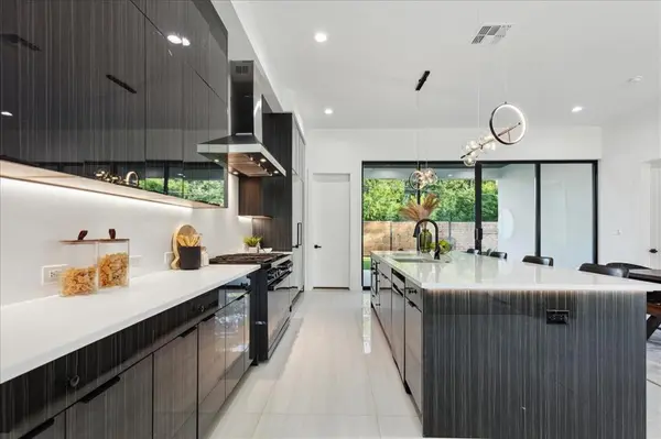 3828 Eaton Drive, Dallas, TX 75220