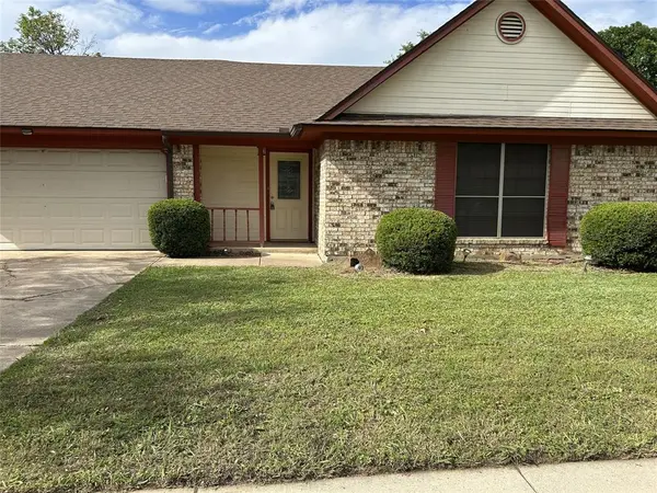 6621 N Park Drive, Watauga, TX 76148