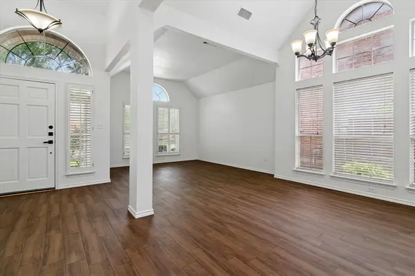 8402 Falconet Circle, Mckinney, TX 75072