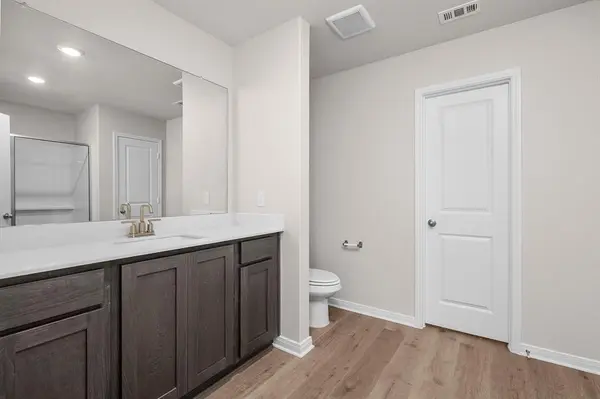 206 North Island Drive, Terrell, TX 75160