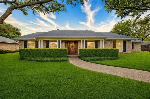 4054 Boca Bay Drive, Dallas, TX 75244