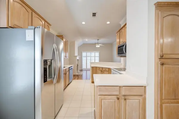 1224 Orchard Breeze, Bedford, TX 76021