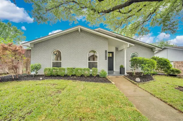 10810 Wallbrook Drive, Dallas, TX 75238