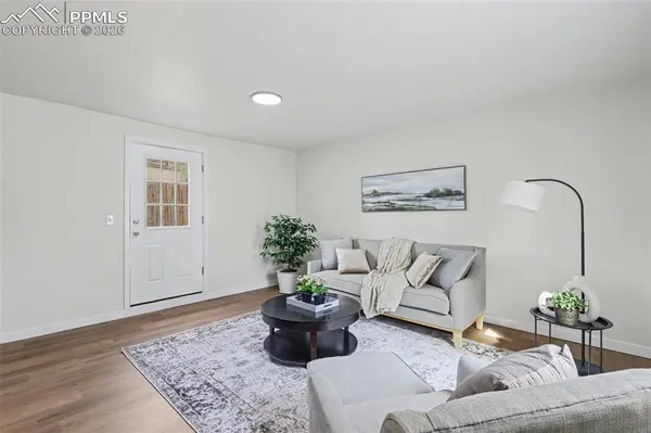 944 S Cascade AVE, Colorado Springs, CO 80903