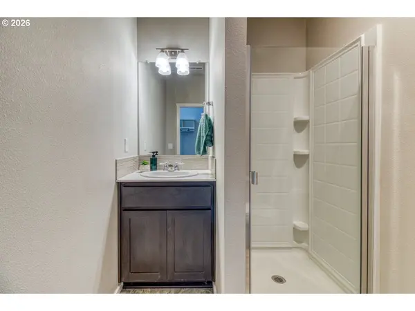 61593 SE LORENZO DR, Bend, OR 97702