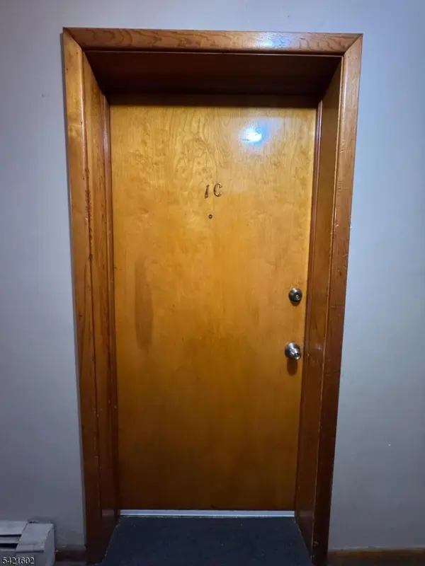 744-750 Hazard Pl #1C, Elizabeth City, NJ 07208