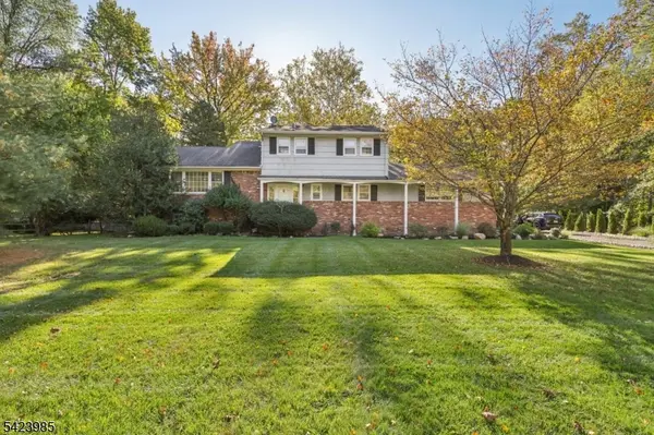 2004 Winding Brook Way, Scotch Plains Twp., NJ 07076