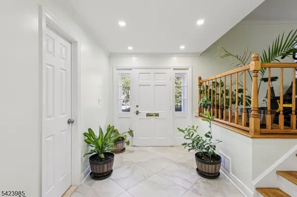 2004 Winding Brook Way, Scotch Plains Twp., NJ 07076