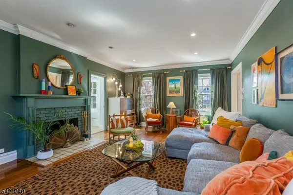 295 Western Dr South, South Orange Village Twp., NJ 07079