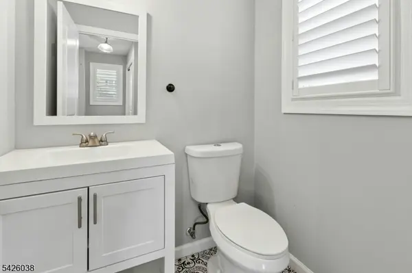 207 Columbia Ave, Cranford Twp., NJ 07016