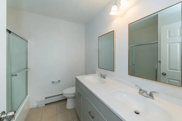 55 Gingerbread Castle Rd #2, Hamburg Boro, NJ 07419