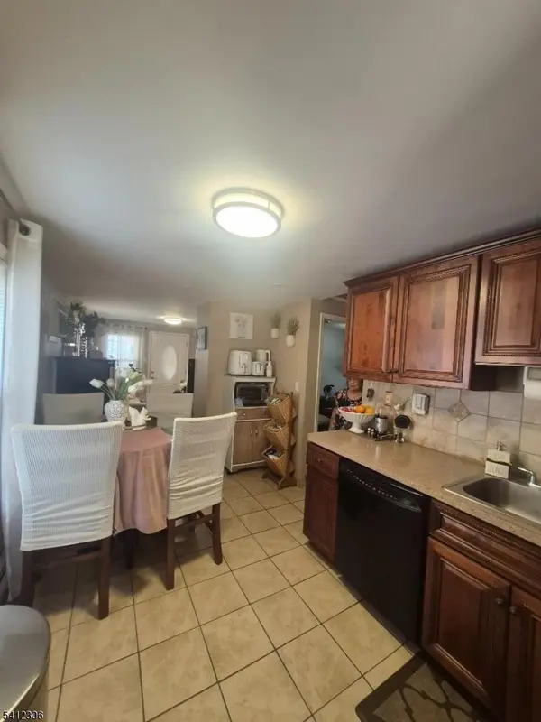 63-65 Glover Ave, Paterson City, NJ 07501