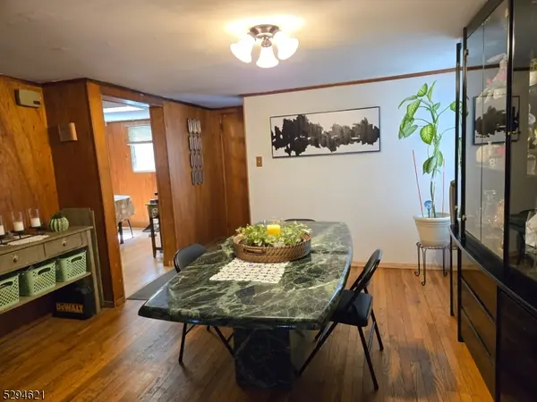 8 Forest Rd, Mount Olive Twp., NJ 07828