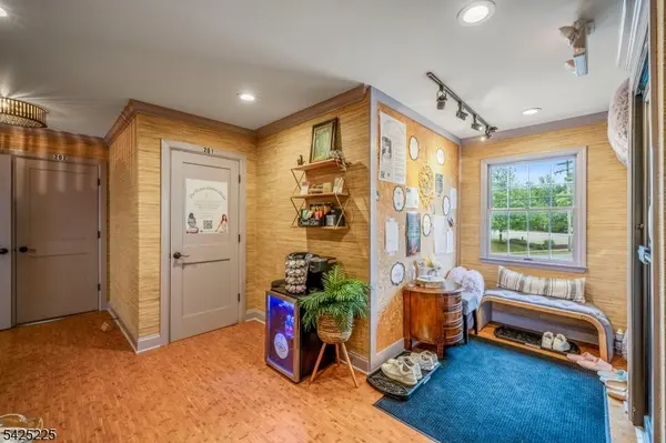 365 Franklin Ave, Wyckoff Twp., NJ 07481