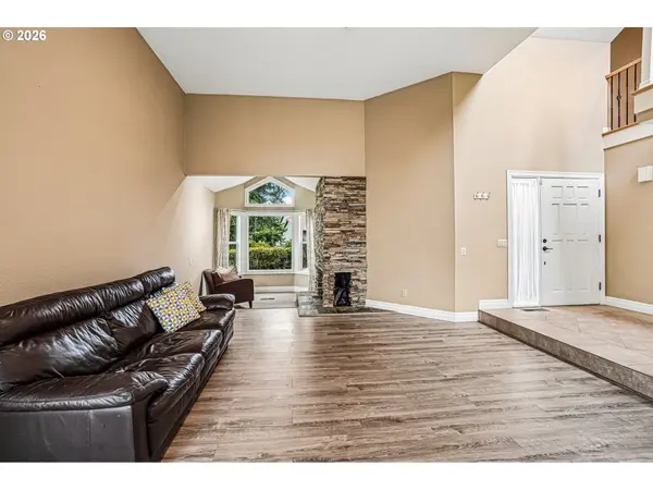 14232 MEADOW GRASS ST, Lake Oswego, OR 97035