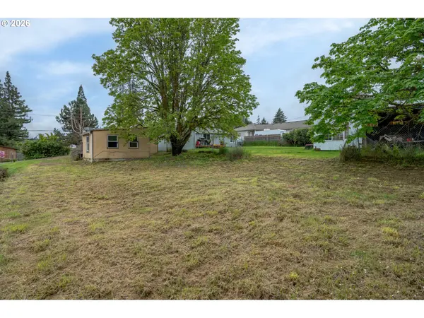 220 SW IVY ST, Willamina, OR 97396