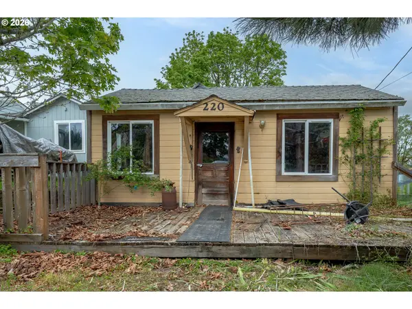 220 SW IVY ST, Willamina, OR 97396