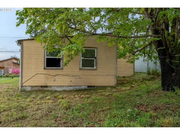 220 SW IVY ST, Willamina, OR 97396