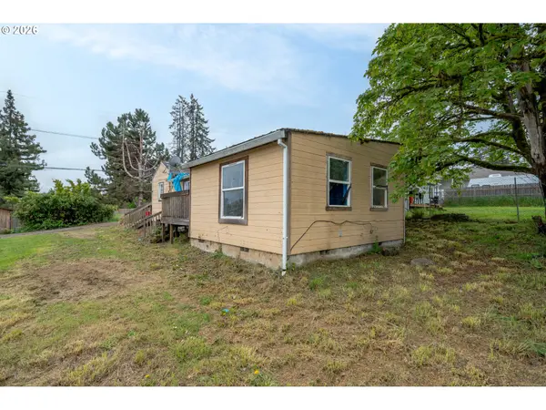 220 SW IVY ST, Willamina, OR 97396