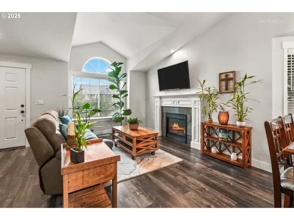 1405 NE 14TH PL, Canby, OR 97013